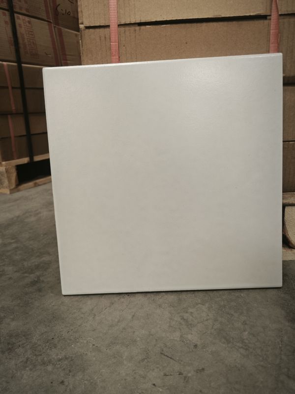 為何大面積耐酸磚鋪貼選600*600mm？